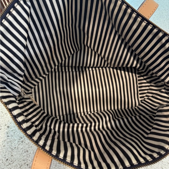 KATE SPADE Dorothy Parker Cure for Curiosity Tote - Picture 4 of 16